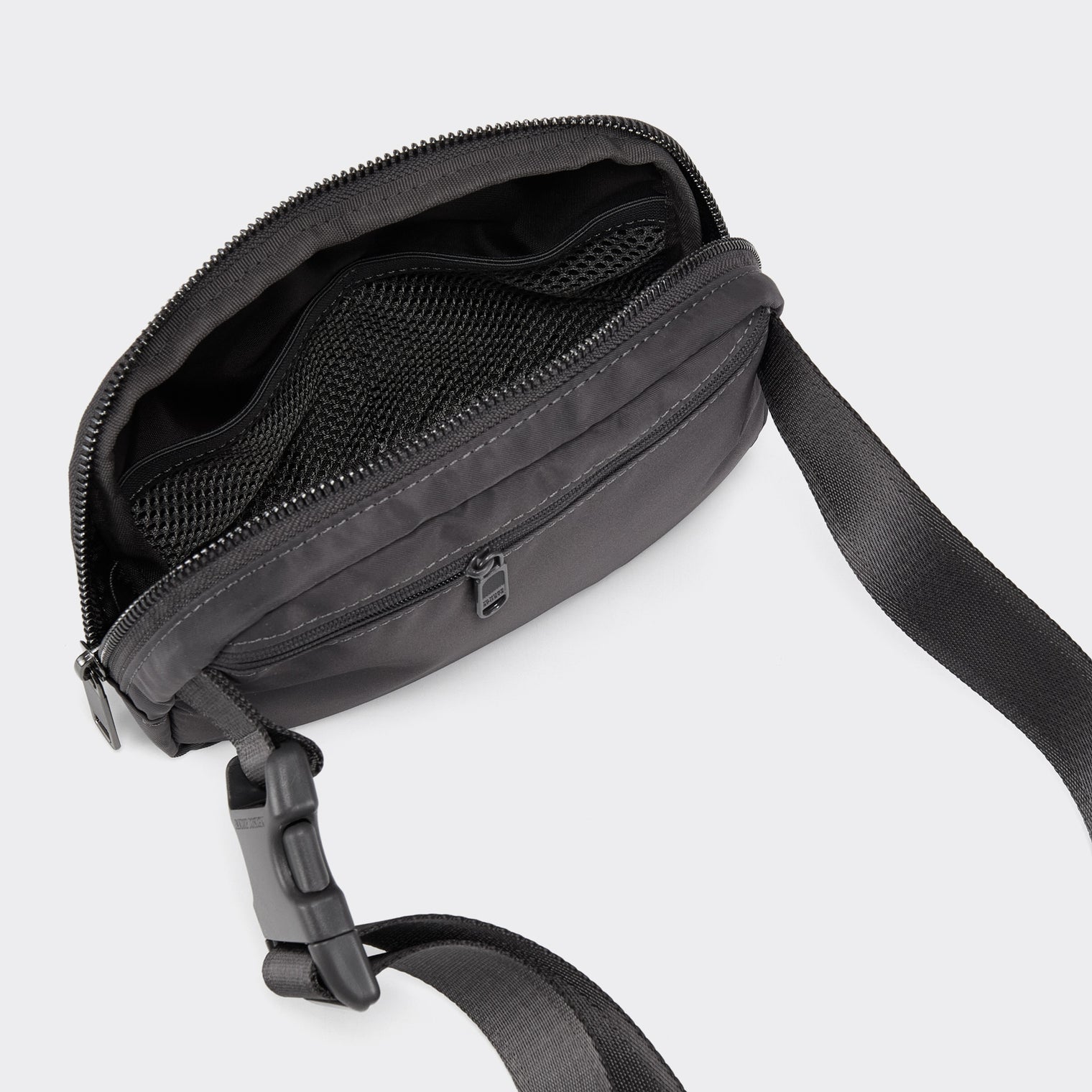 Pander Everywhere Belt Bag 1L in Dim Grey - product detail 5