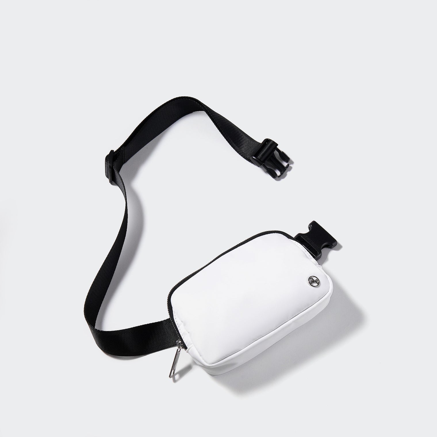 Pander Everywhere Belt Bag 1L in White - product detail 6