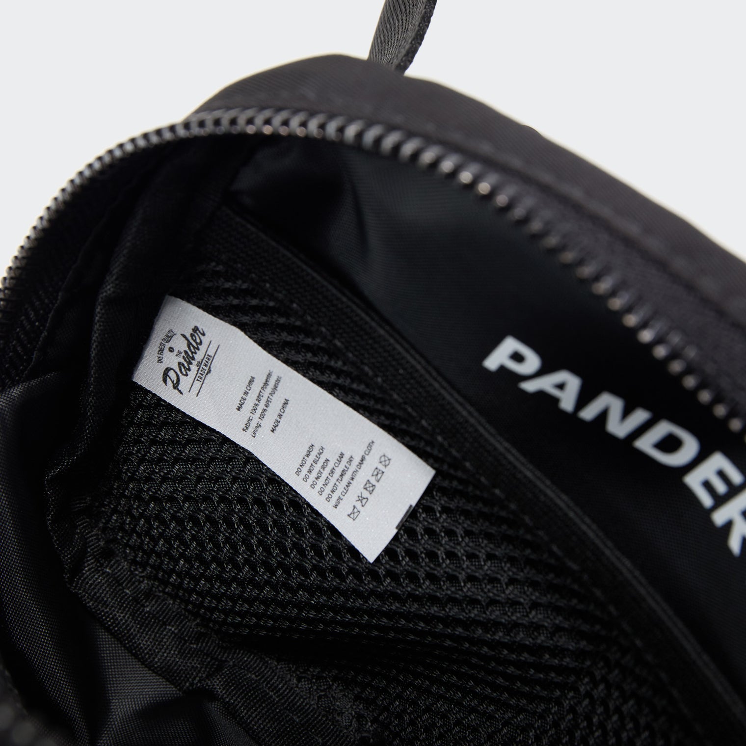 Pander Everywhere Belt Bag 1L in Black Onyx - product detail 3
