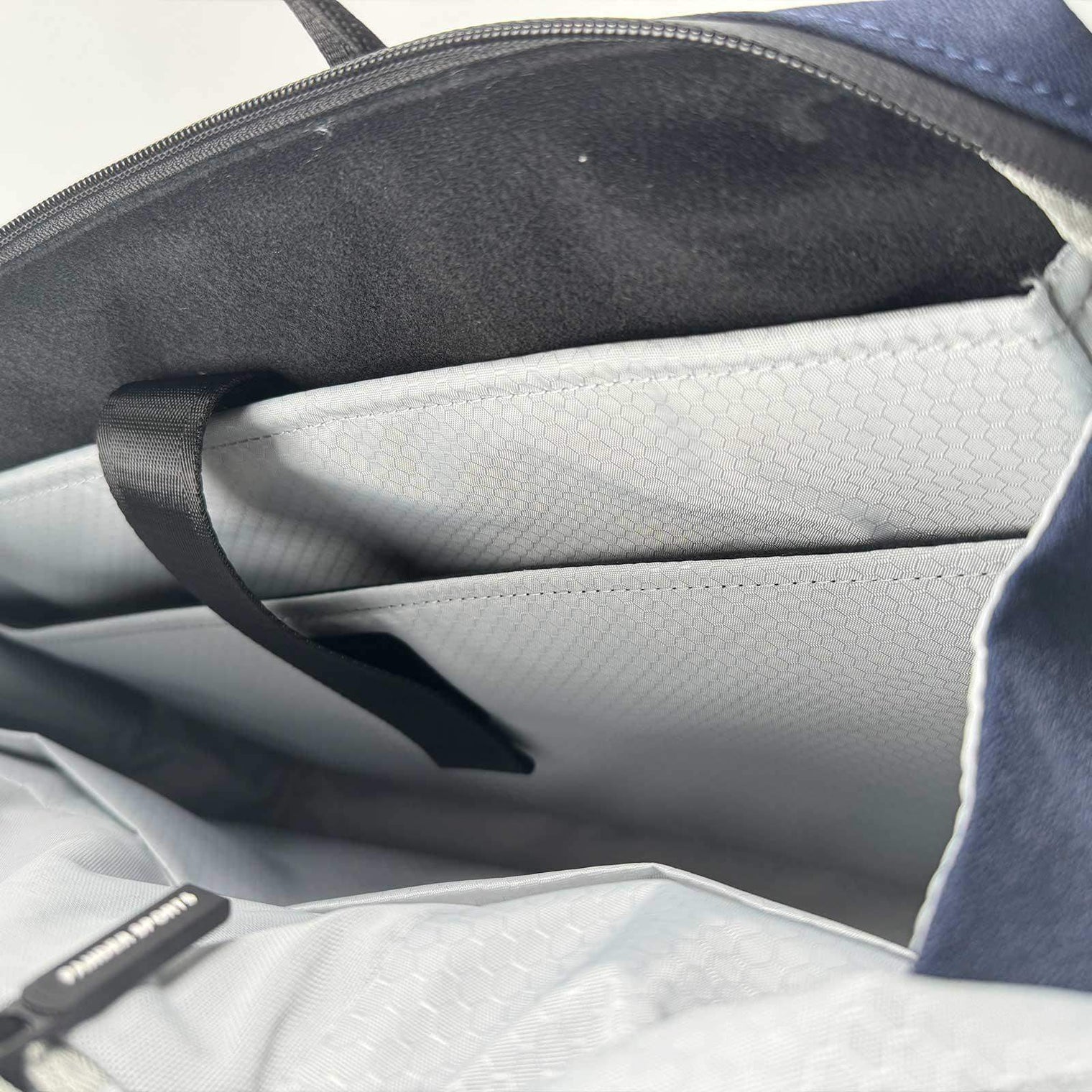 Pander Laptop Messenger Bag 14L - PANDER SPORTS