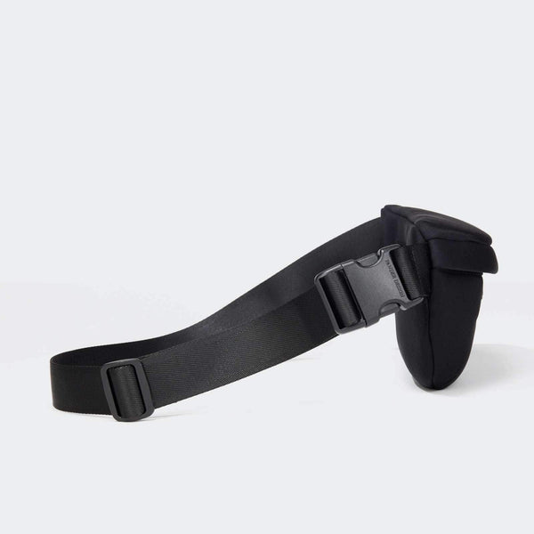 Pander Ace Neoprene 1L waist bag in Onyx Black, side view with buckle