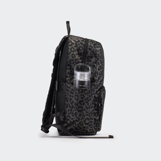 Pander 22L Grey Leopard backpack breathable mesh back panel and padded shoulder straps