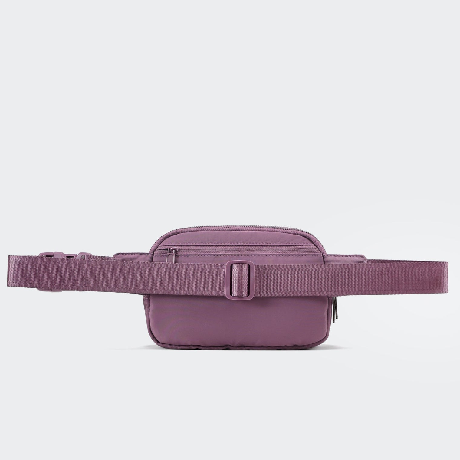 Pander 5 zipper pocket 2L belt bag in Purple Lavender, product detail view 2