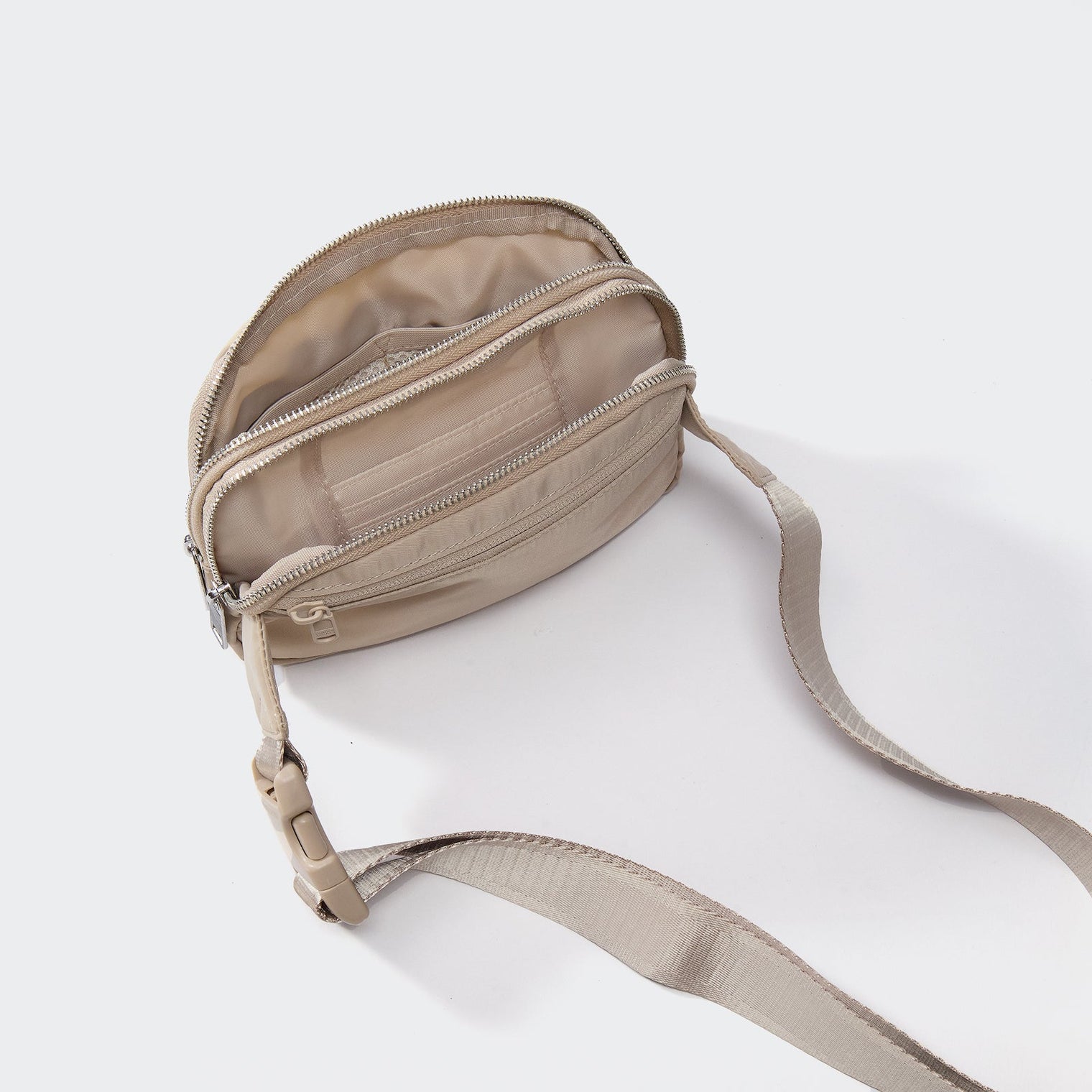 Pander 5 zipper pocket 2L belt bag in Raw Linen, product detail view 7