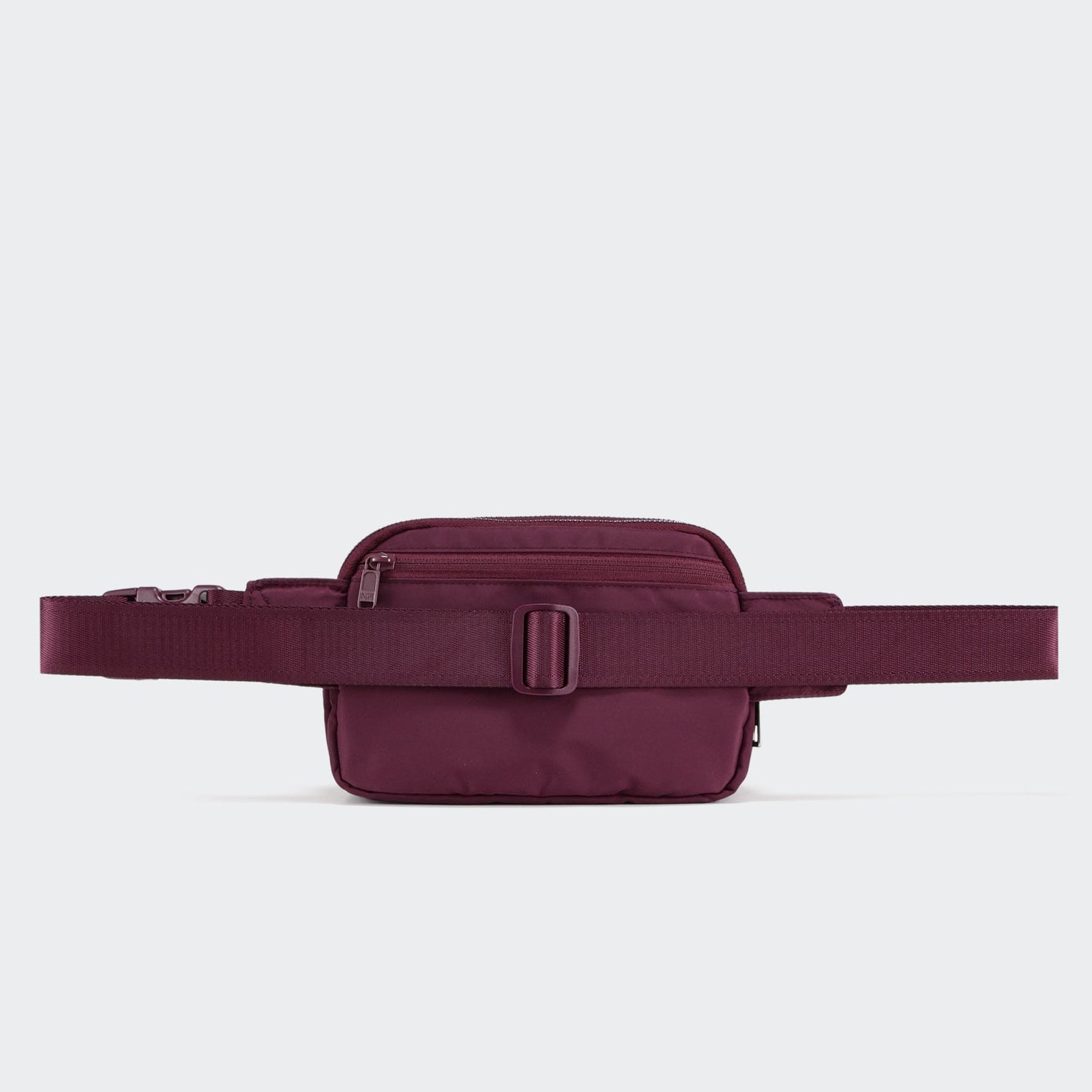 Pander 5 zipper pocket 2L belt bag in Red Merlot, product detail view 4