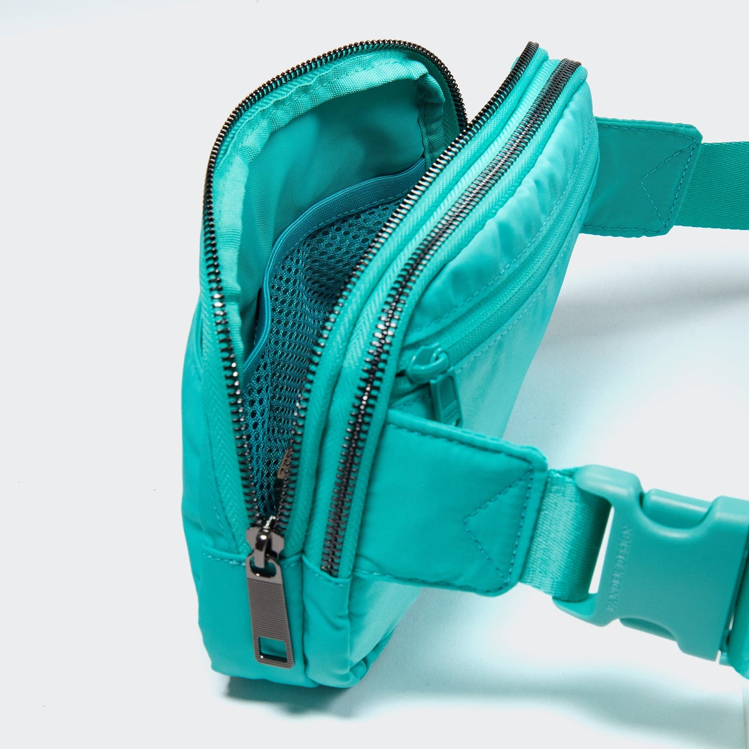 Pander 5 zipper pocket 2L belt bag in Teal Blue, product detail view 8