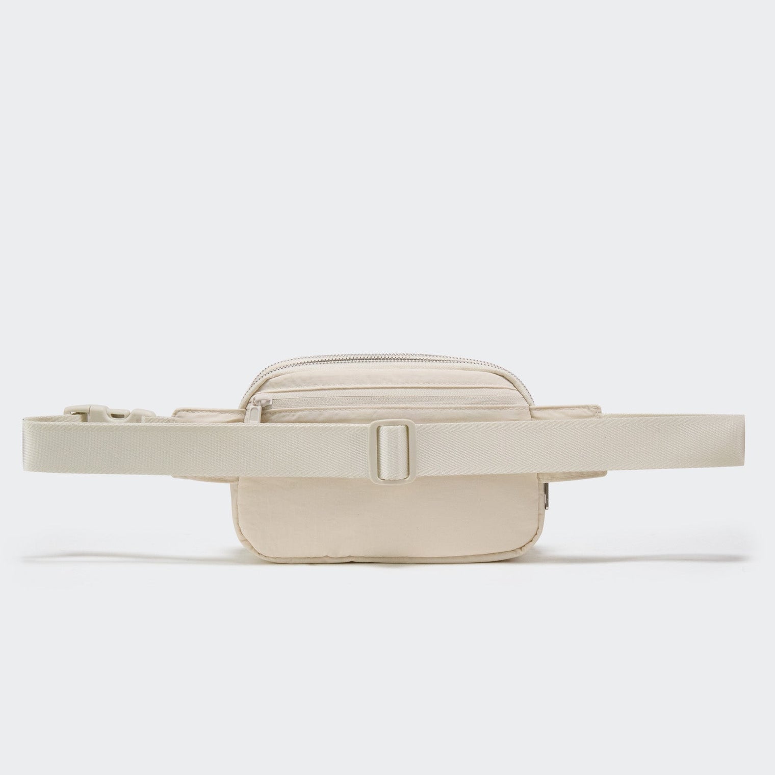 Pander 5 zipper pocket 2L belt bag in White Opal, product detail view 3
