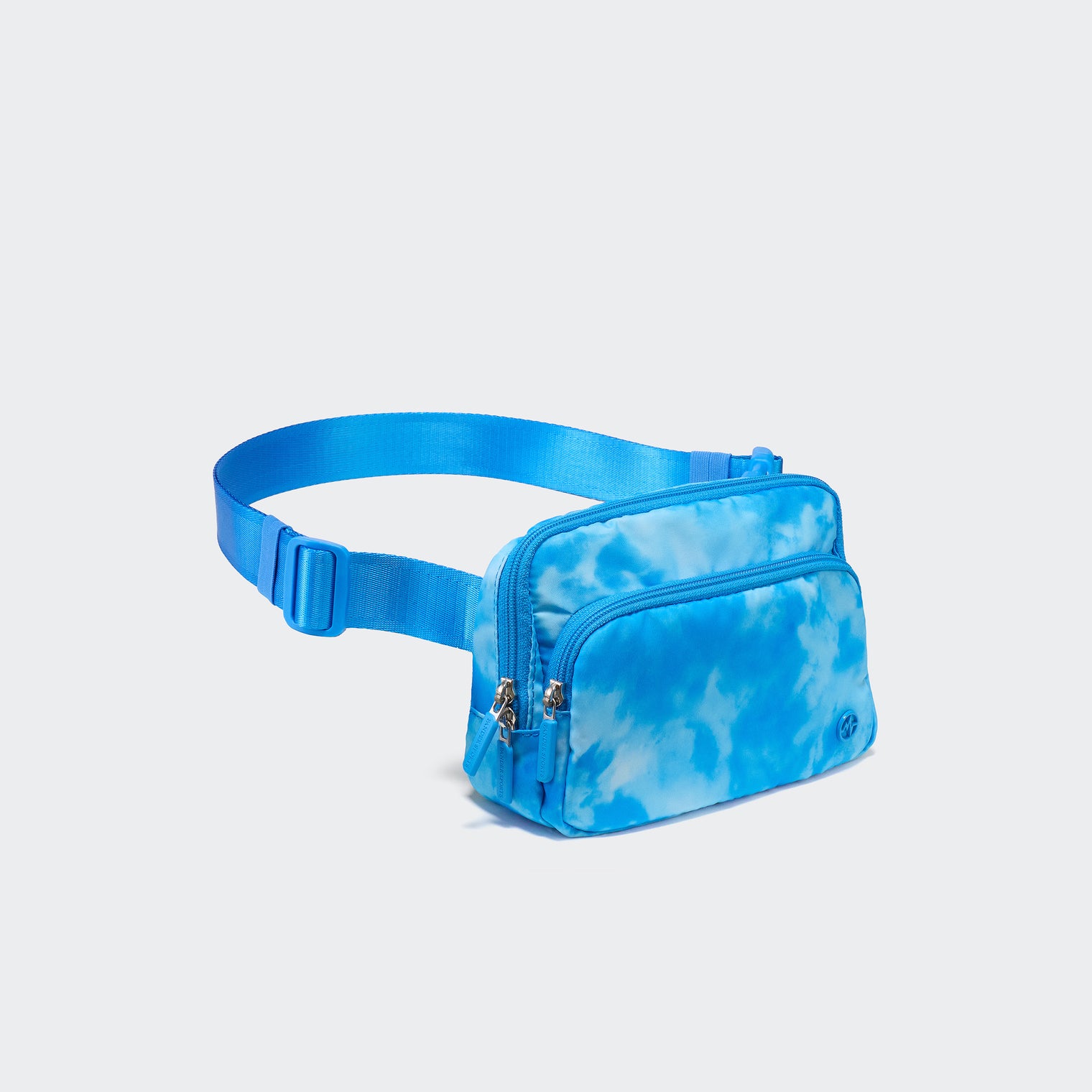 Pander 6-pocket crossbody belt bag in Cloud Blue