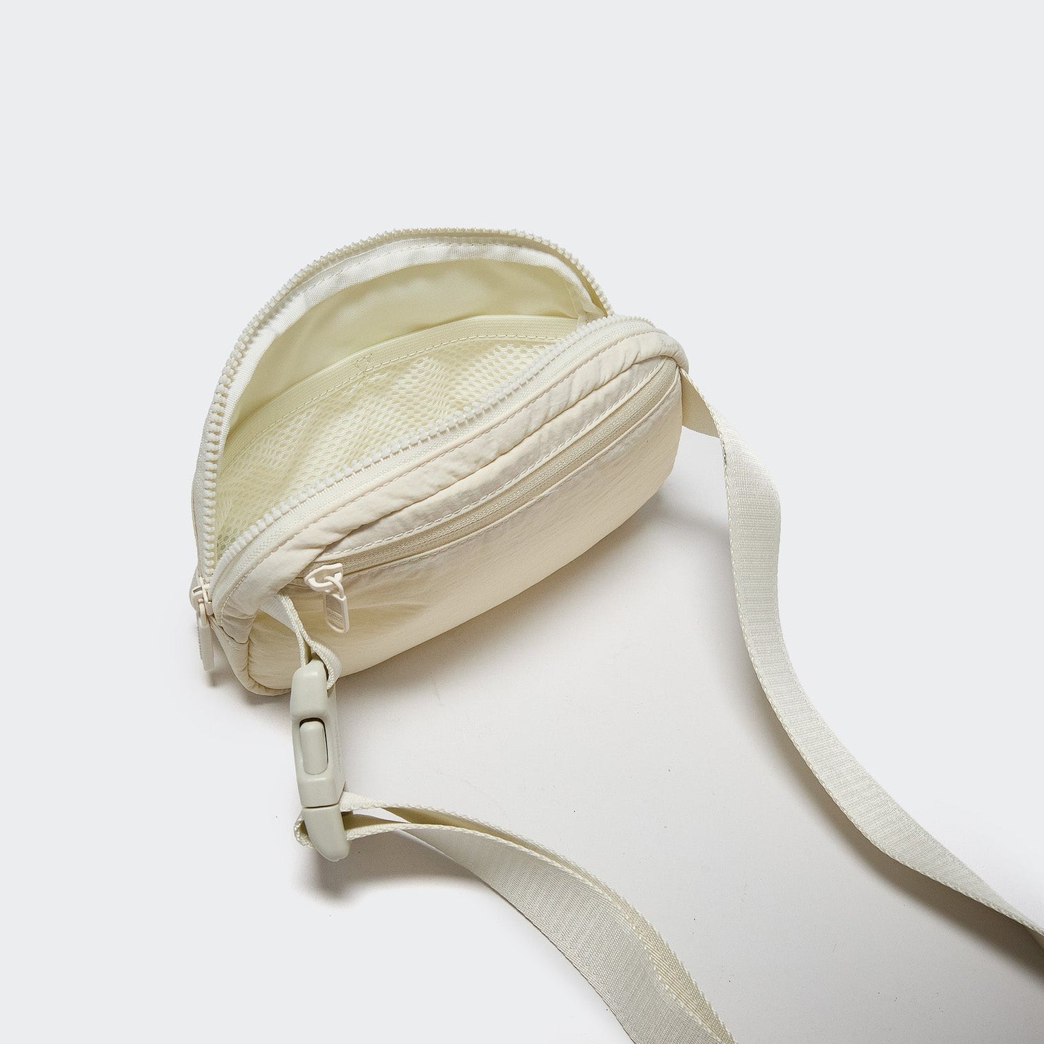 Pander 1L double zipper water-repellent nylon belt bag in White Opal, product view 8