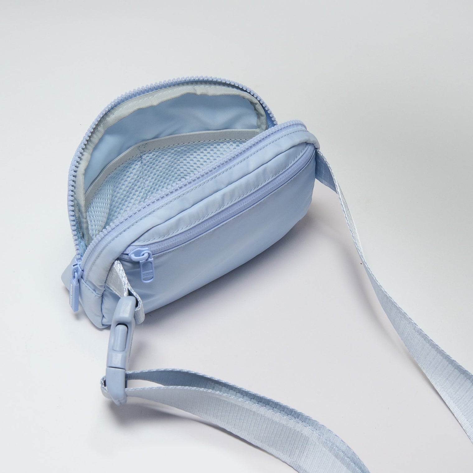 Pander 1L double zipper water-repellent nylon belt bag in Windmill Blue, product view 7