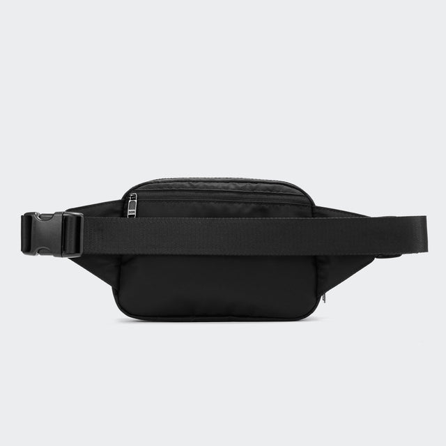 PANDER 2L water-resistant belt bag in Black Onyx, side and zipper detail