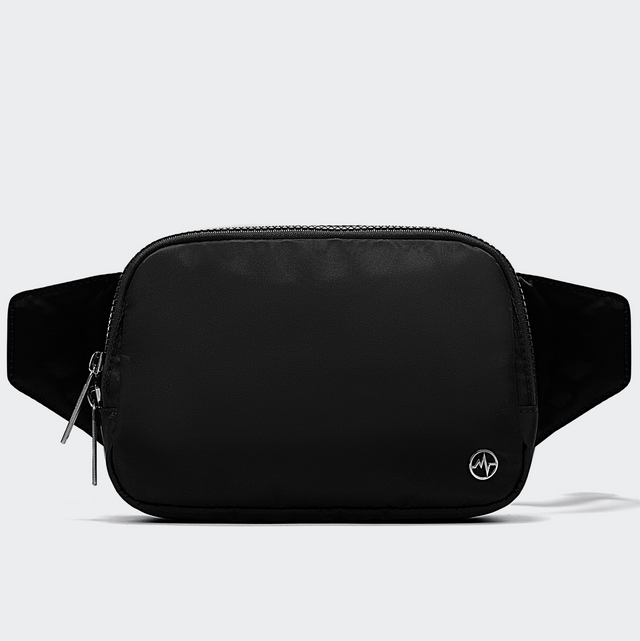 PANDER Everywhere Belt Bag Large 2L in Black Onyx, straight-on front view on #ECEDEF background