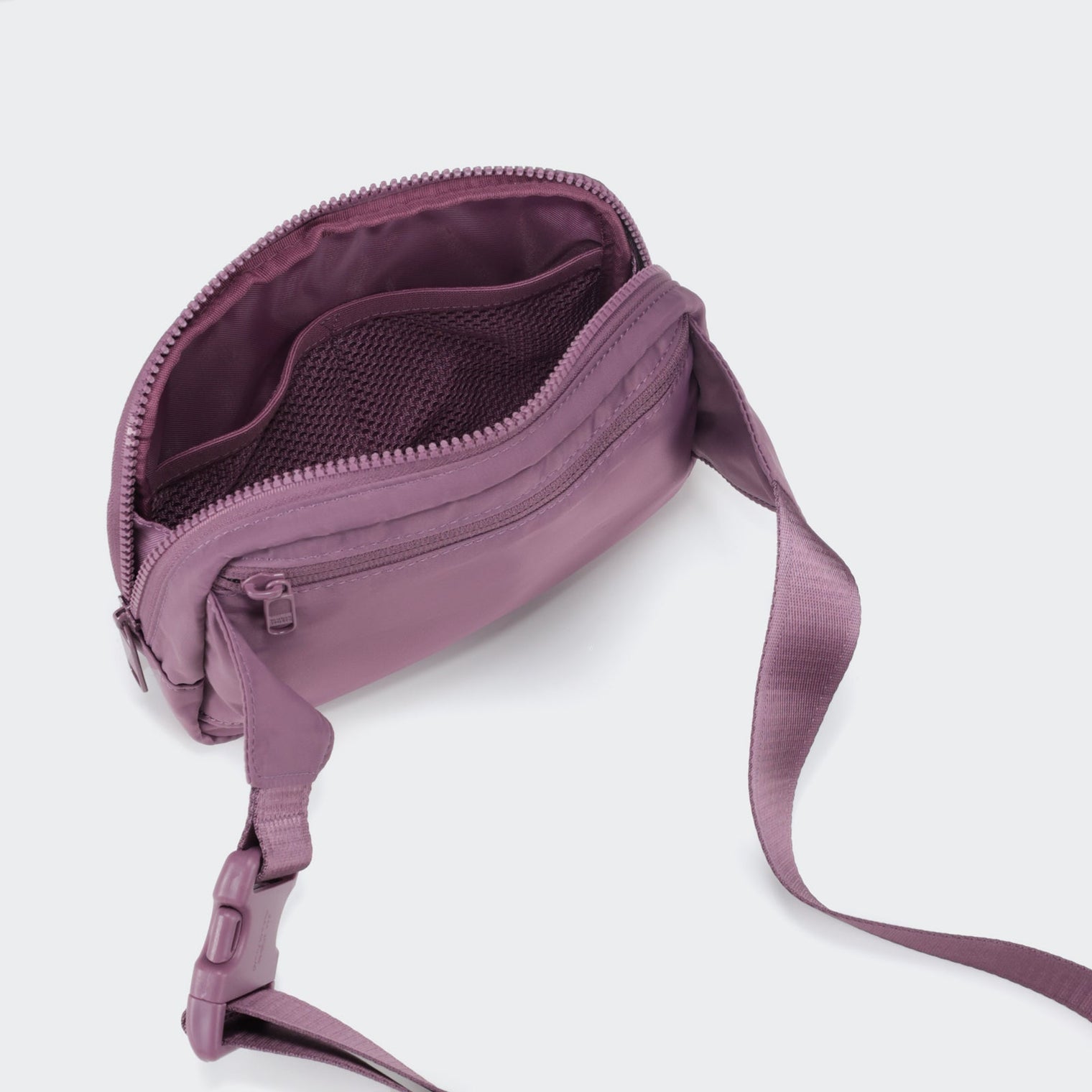 PANDER unisex 2L belt bag in Purple Lavender, everyday travel view