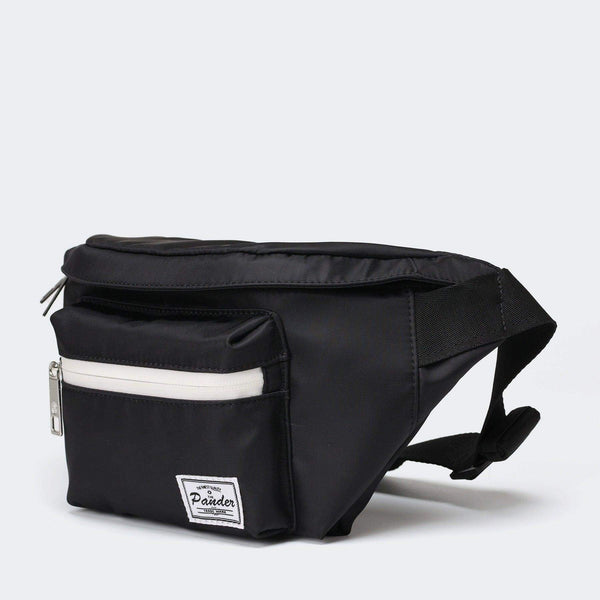 Pander G35 3.5L waist pack in Onyx Black, three-quarter front view