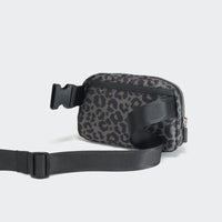 Pander Everywhere Belt Bag 1L in Grey Leopard - product detail 5