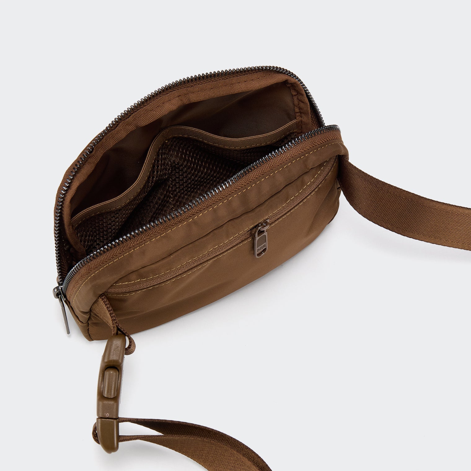 Pander Everywhere Belt Bag 1L in Saddle Brown - product detail 5