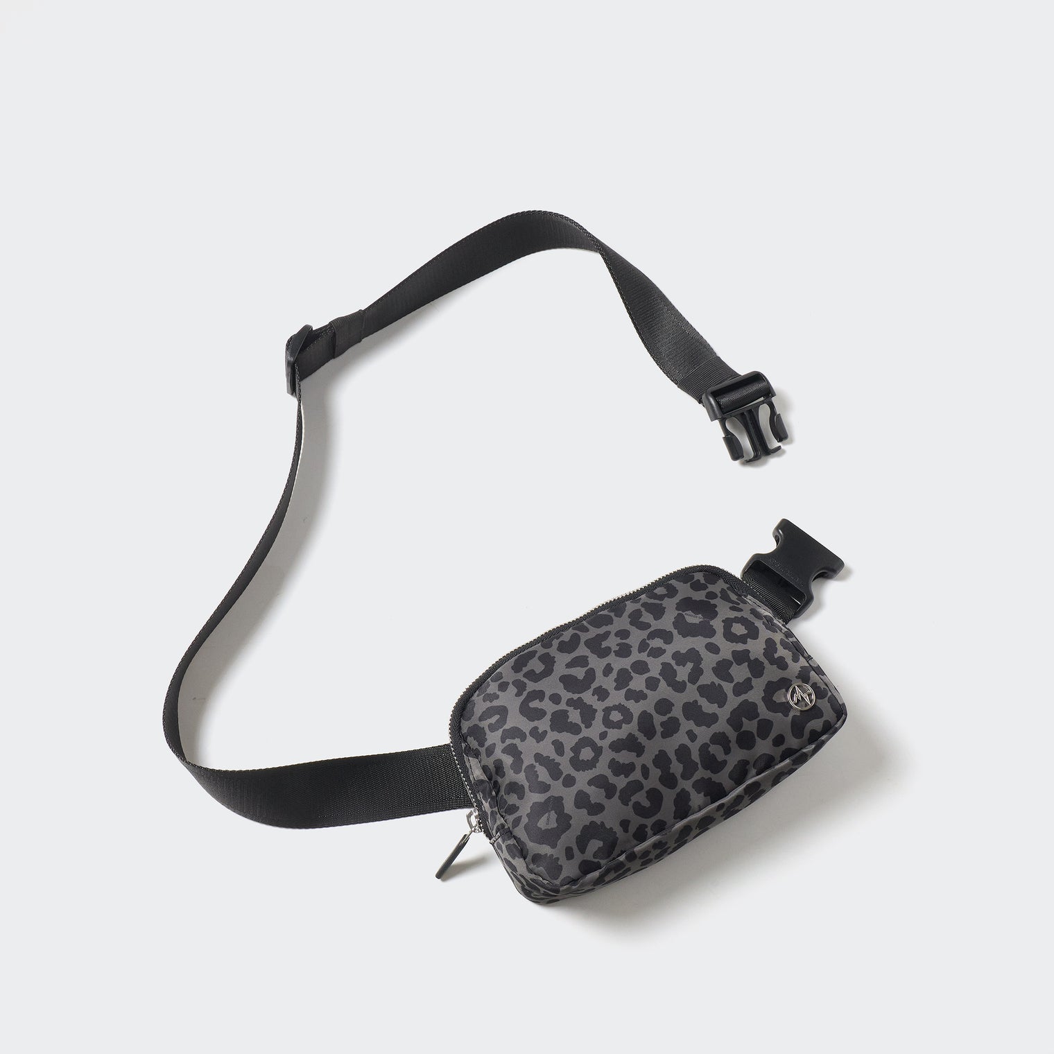 Pander Everywhere Belt Bag 1L in Grey Leopard - product detail 6
