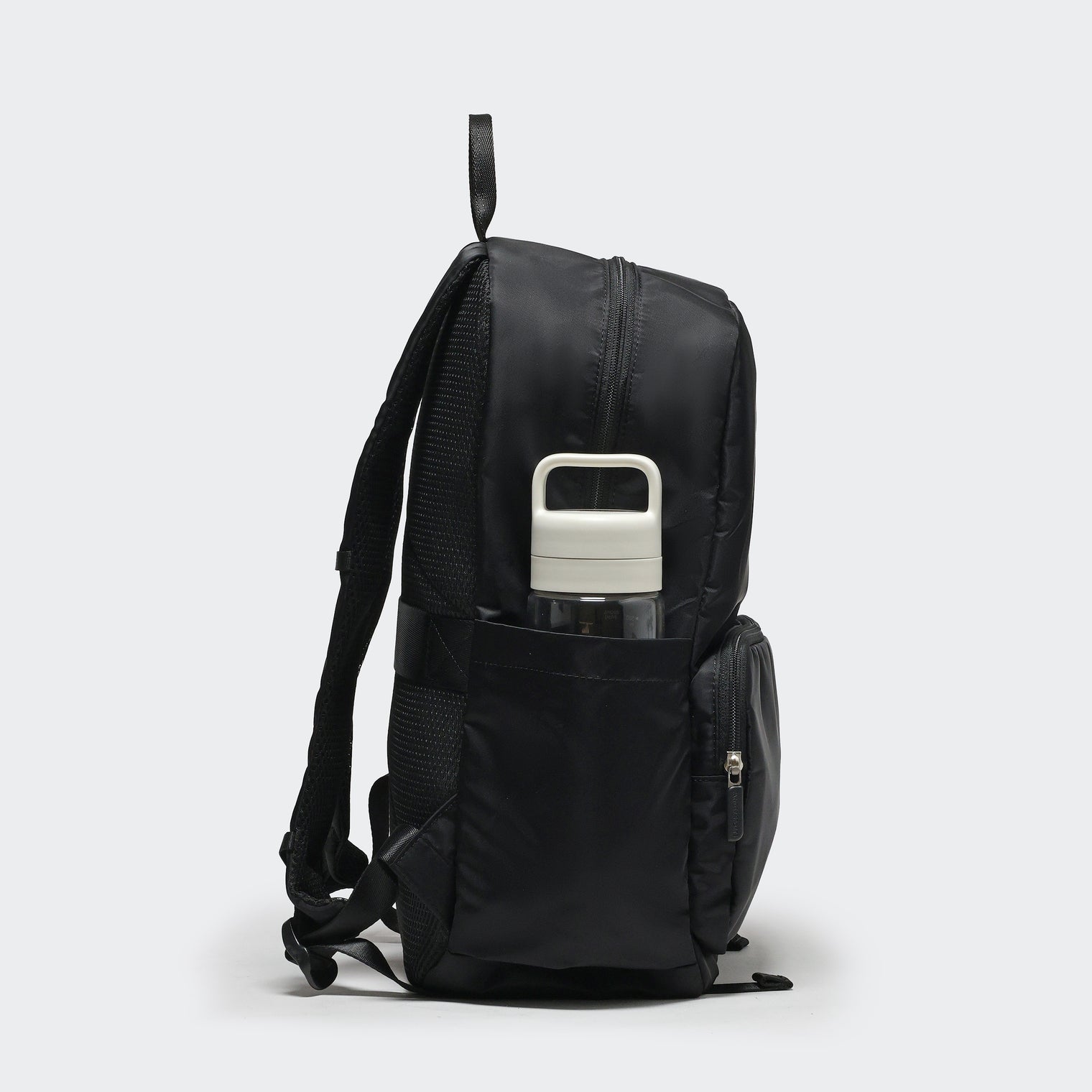 Pander 22L Black backpack side water bottle pocket