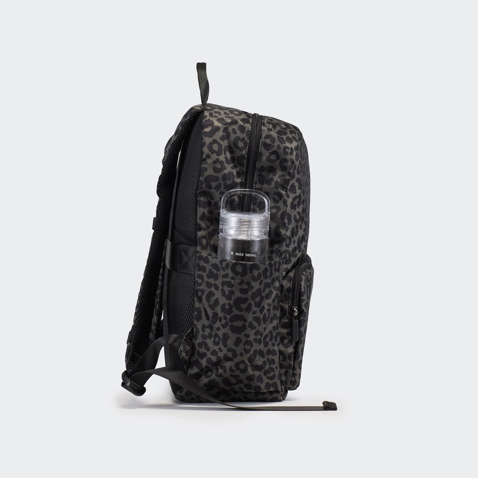 Pander 22L Grey Leopard backpack breathable mesh back panel and padded shoulder straps
