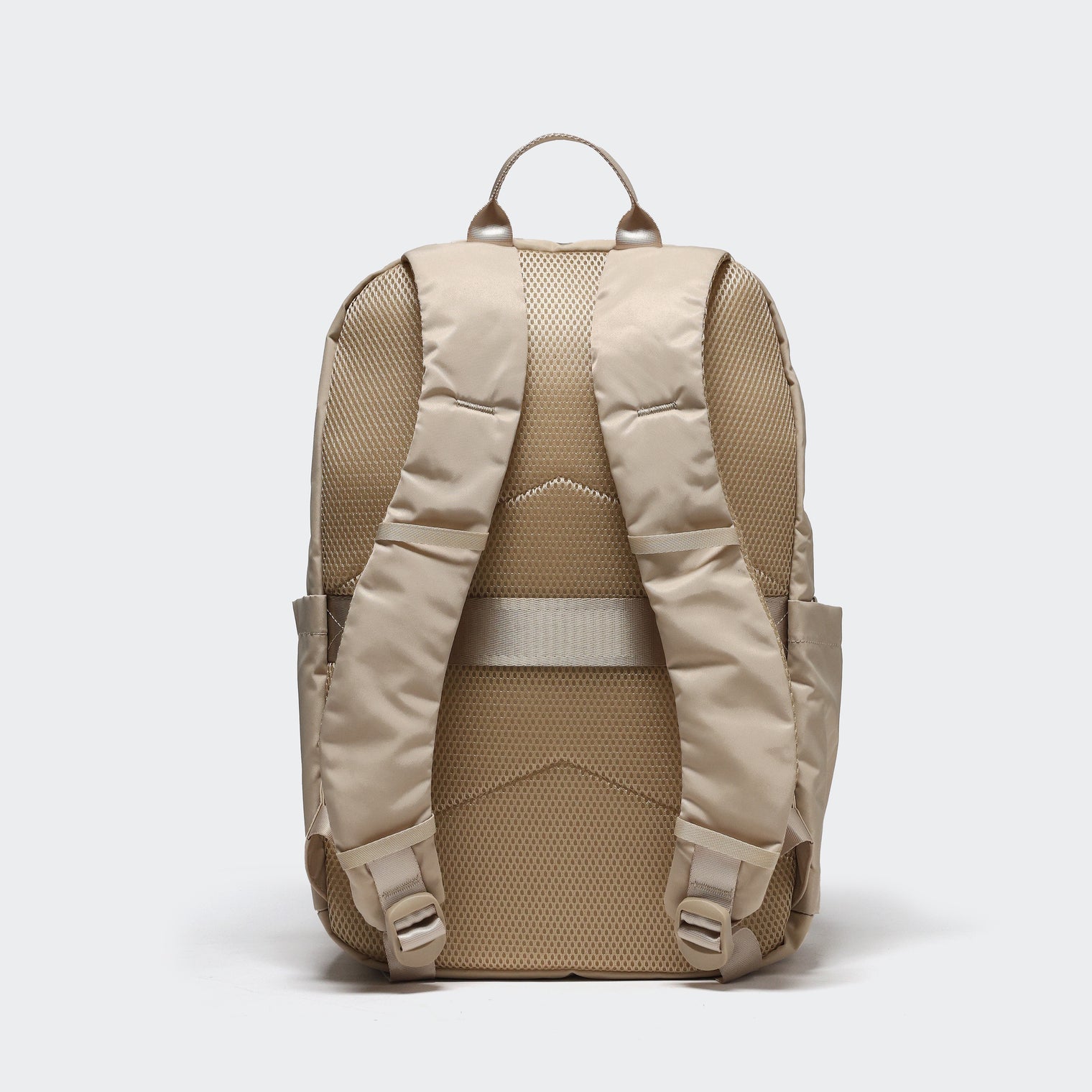 Pander 22L Raw Linen backpack breathable mesh back panel and padded shoulder straps