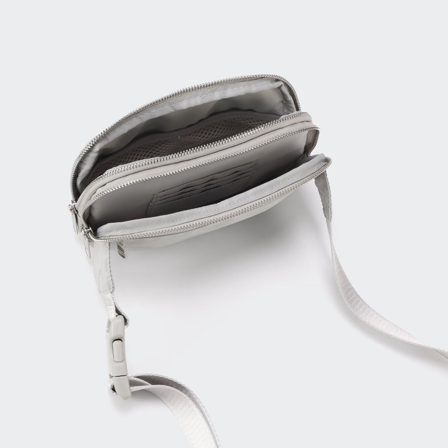 Pander 5 zipper pocket 2L belt bag in Seal Grey, product detail view 7