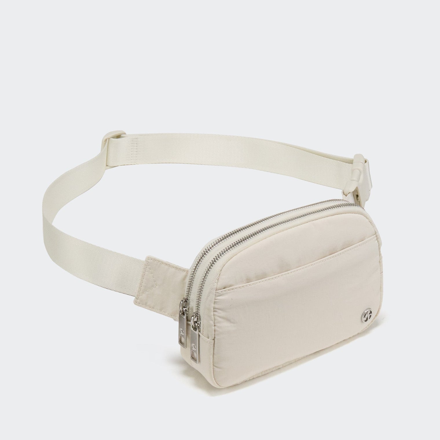 Pander 5 zipper pocket 2L belt bag in White Opal, product detail view 1