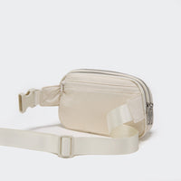 Pander 5 zipper pocket 2L belt bag in White Opal, product detail view 4