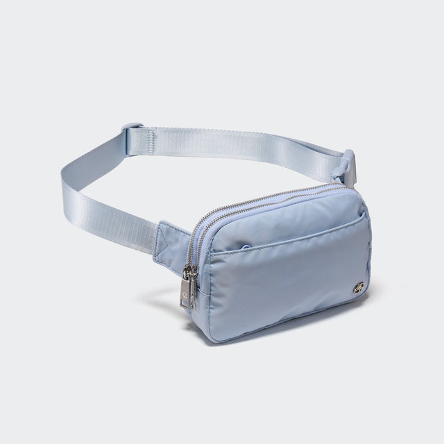 Pander 5 zipper pocket 2L belt bag in Windmill Blue, product detail view 1