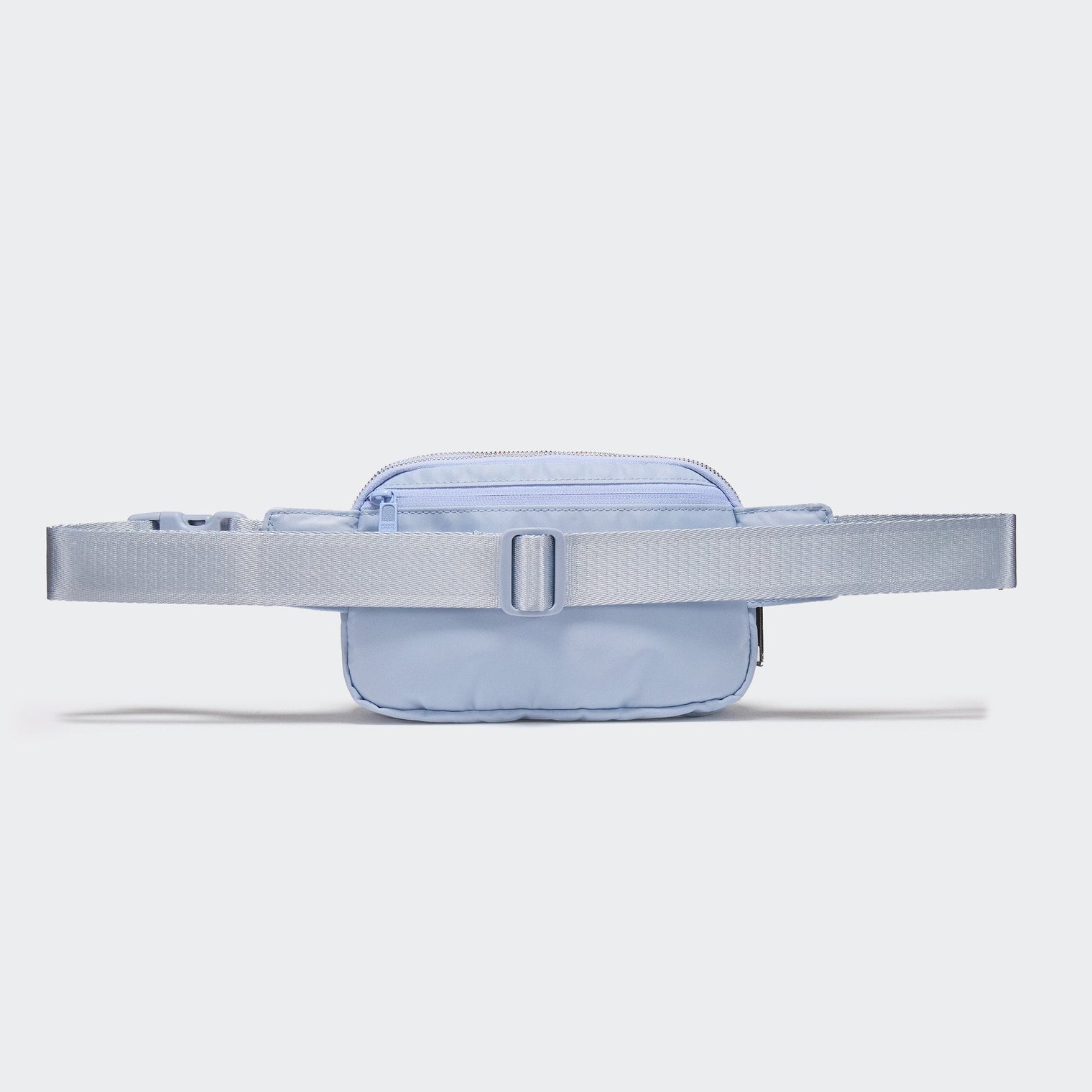 Pander 5 zipper pocket 2L belt bag in Windmill Blue, product detail view 3