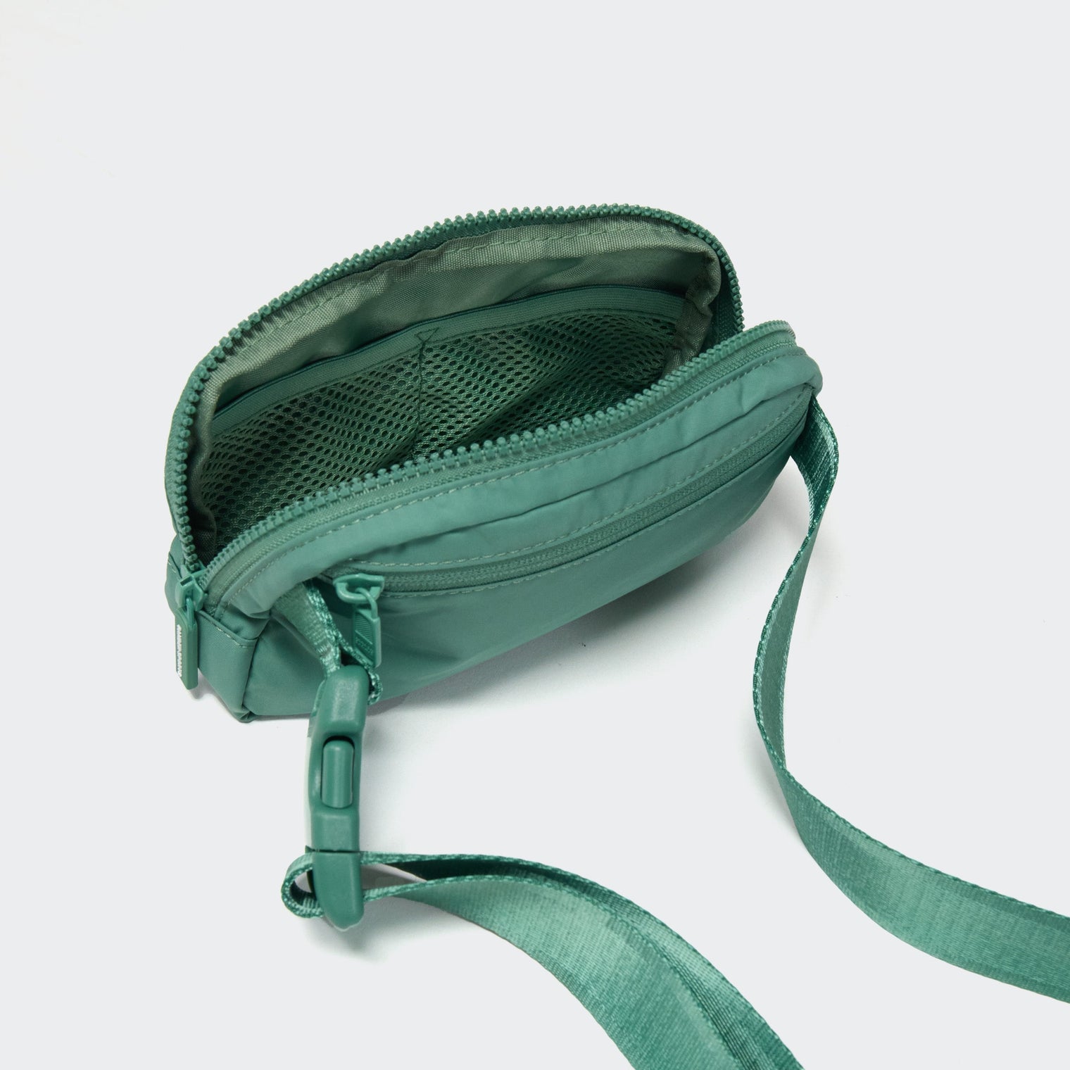 Pander 1L double zipper water-repellent nylon belt bag in Eucalyptus Green, product view 7