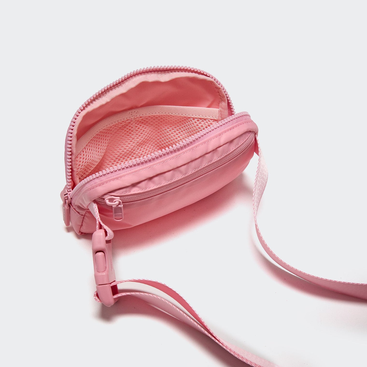 Pander 1L double zipper water-repellent nylon belt bag in Light Pink, product view 8