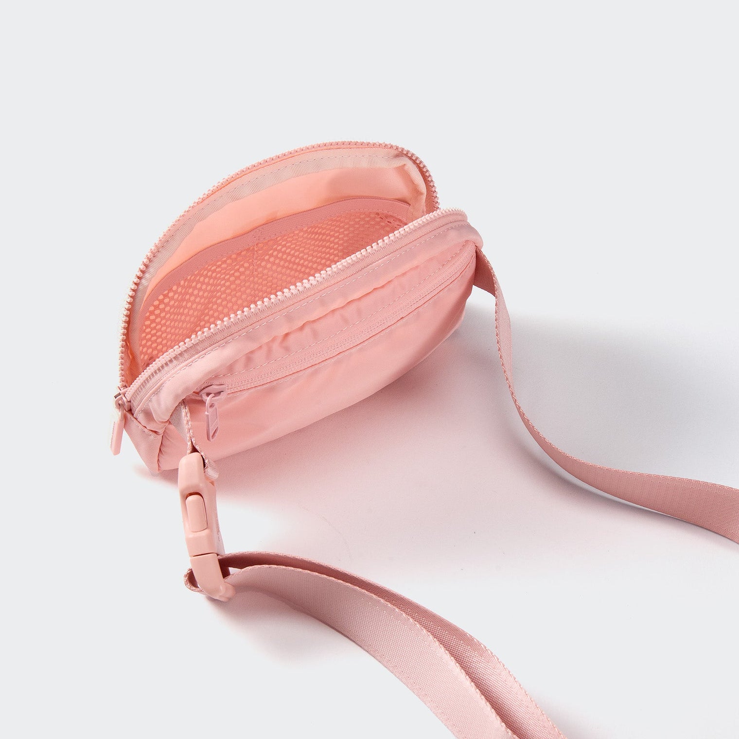 Pander 1L double zipper water-repellent nylon belt bag in Mono Pink, product view 7
