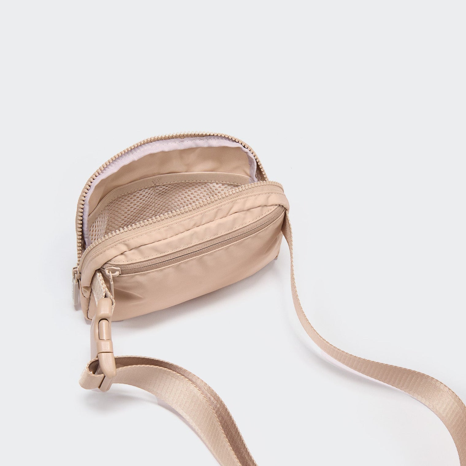 Pander 1L double zipper water-repellent nylon belt bag in Raw Linen Beige, product view 7