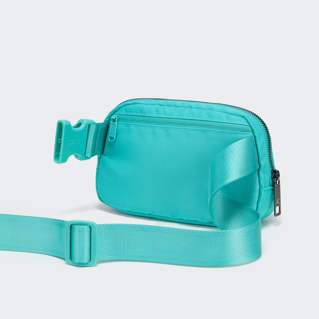Pander Everywhere Belt Bag 1L in Cyan Blue - product detail 2