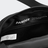 PANDER 2L fanny pack in Black Onyx, interior organization detail