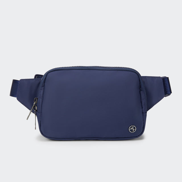 PANDER 2L water-resistant belt bag in Blue Storm, side and zipper detail