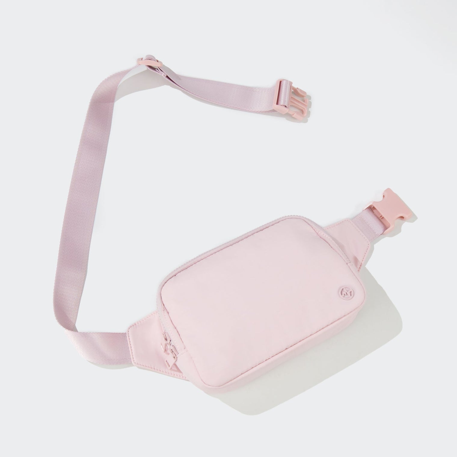 PANDER 2L fanny pack in Cloud Pink, interior organization detail