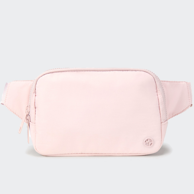 PANDER Everywhere Belt Bag Large 2L in Cloud Pink, straight-on front view on #ECEDEF background
