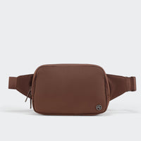 PANDER 2L water-resistant belt bag in Coca Mocha, side and zipper detail