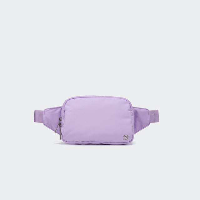 PANDER 2L water-resistant belt bag in Grape Purple, side and zipper detail