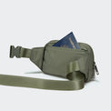 PANDER 2L fanny pack in Grey Sage, interior organization detail
