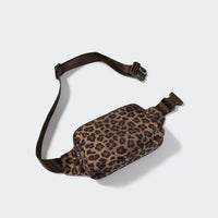 PANDER 2L fanny pack in Leopard Multi, interior organization detail