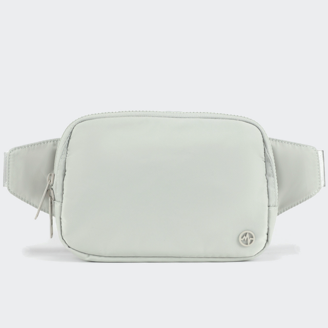 PANDER Everywhere Belt Bag Large 2L in Seal Grey, straight-on front view on #ECEDEF background