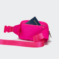 PANDER 2L fanny pack in Sonic Pink, interior organization detail